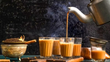 আন্তর্জাতিক চা দিবস: চুমুকে চুমুকে সুখের দিন
